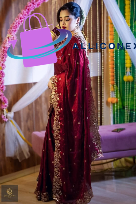 অরিজিনাল জিম্মি চু ফেব্রিক দিয়ে তৈরি পুরো শাড়ি জুড়ে স্টানিং সিকুয়েন্স ও এমব্রয়ডারি কাজ